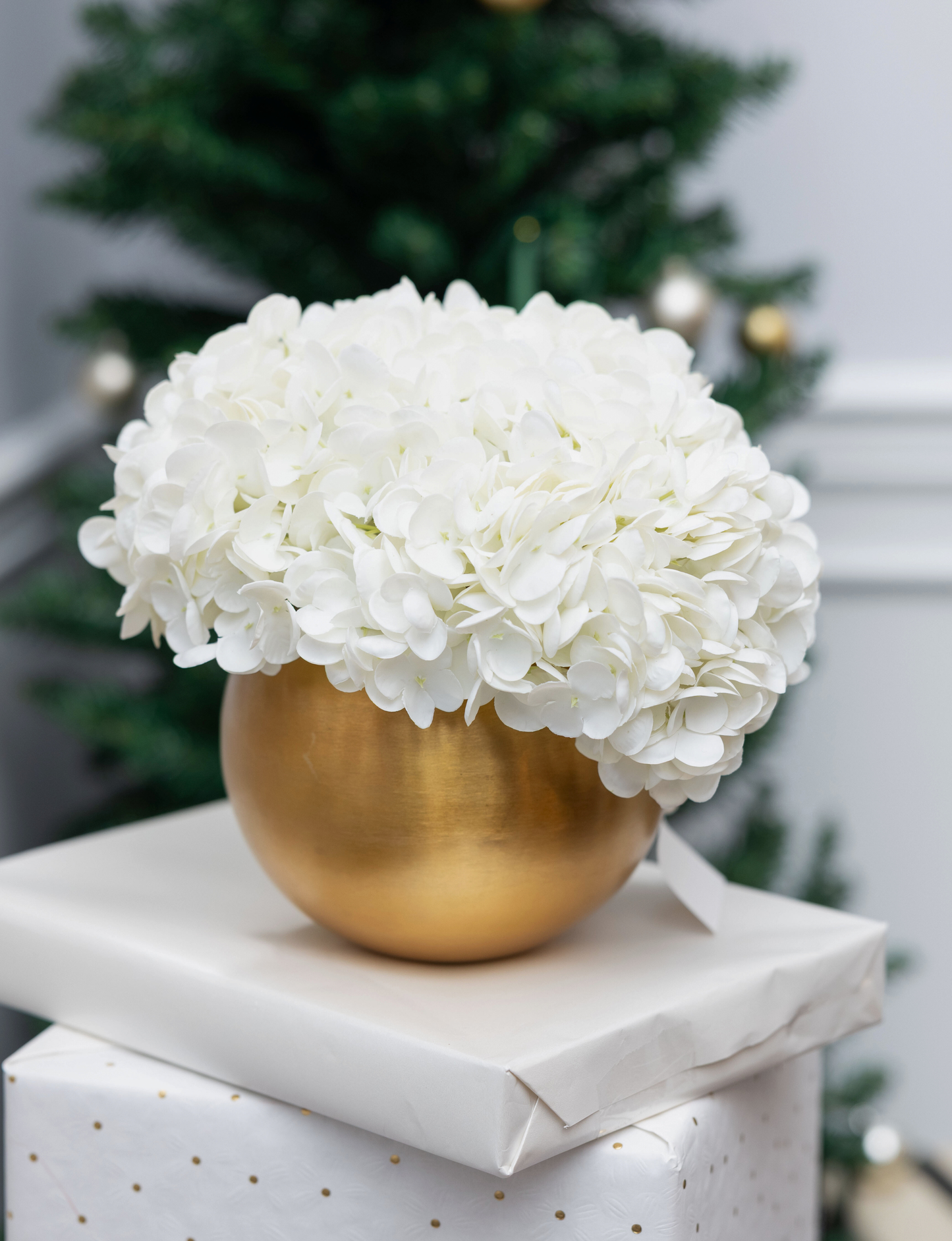 Auden RealTouch Hydrangea Arrangement (Holiday Edition)