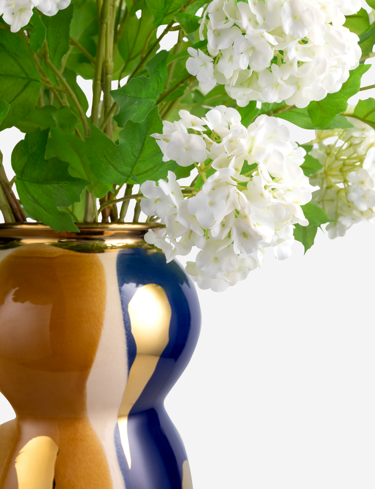 Atelia Elara RealTouch Snowball Hydrangea Centerpiece